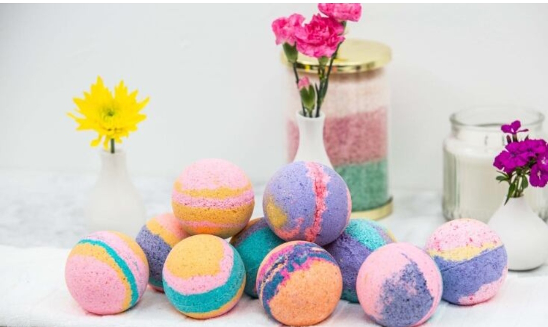 relaxation bath bombs christmas gifts for a girl who is heart broken