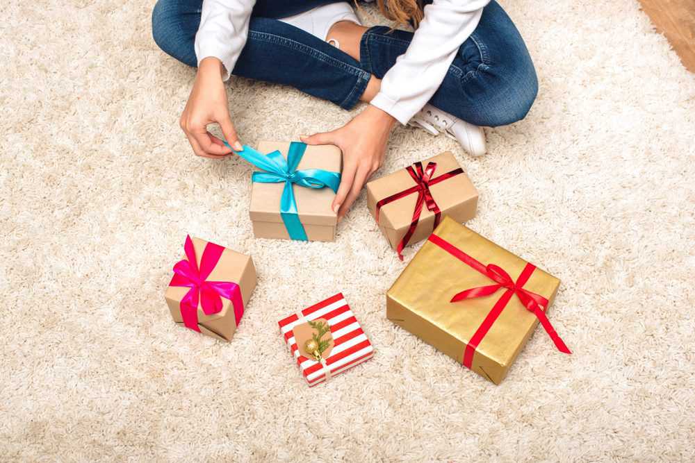 christmas gifts for 18 year old daughter-ultimate buyer's guide 2023