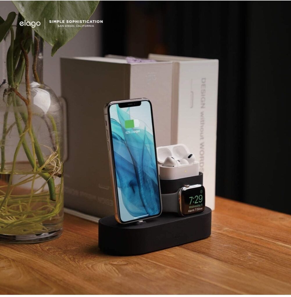 elago three-in-one charging hub top 14 christmas gifts for little sister
