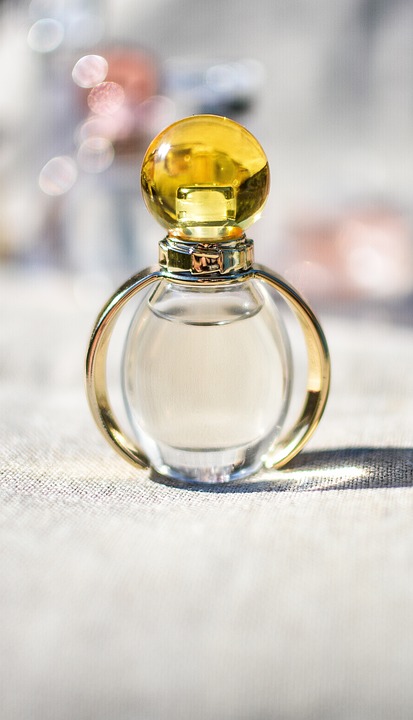 perfume christmas gifts for girls who are always busy